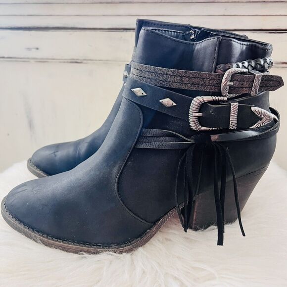 Jellypop Black Ankle Boots with Buckle Detail. Size 10M. EUC. - Picture 1 of 8